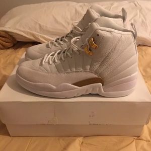 Air Jordan white ovo 12s (size 8.5)